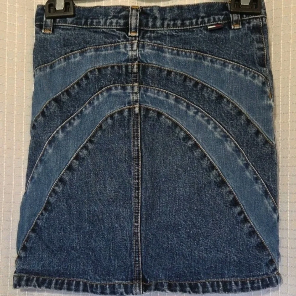 Tommy Hilfiger Girls Jean Skirt Vintage Y2K Size 10-12